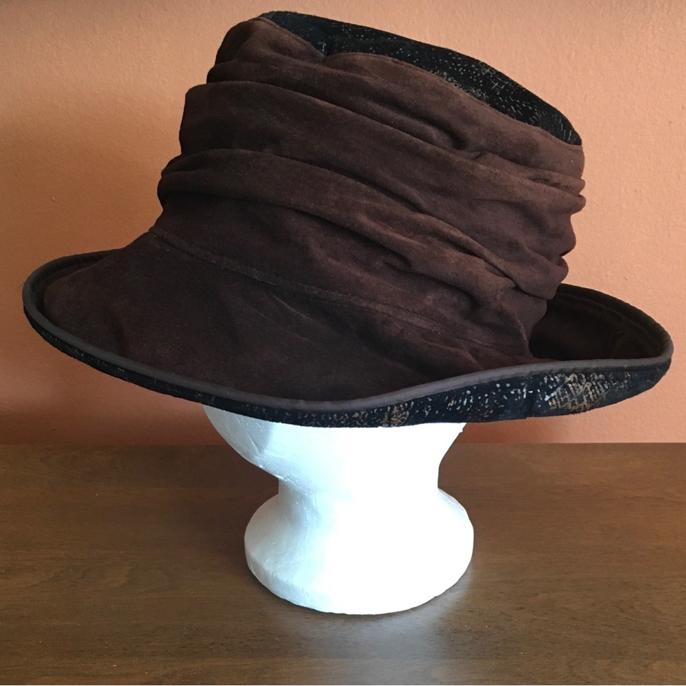 Vintage 1990s Wendy Carrington Hattitude Brown Suede Adjustable Brim Slouchy Hat